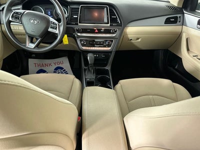 2019 Hyundai SONATA SE