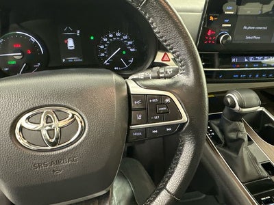 2022 Toyota Sienna XLE 8 Passenger