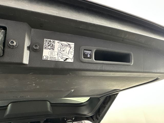 2022 Toyota Sienna XLE 8 Passenger