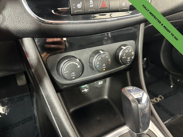 2011 Chrysler 200 Limited