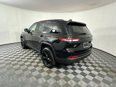 2022 Jeep Grand Cherokee Altitude