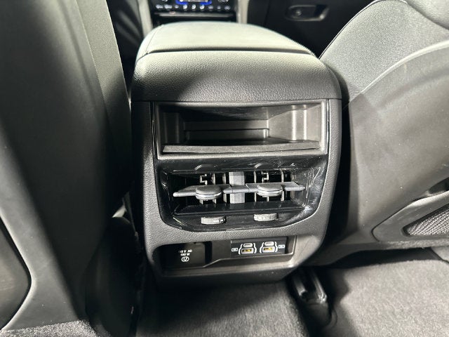 2022 Jeep Grand Cherokee Altitude