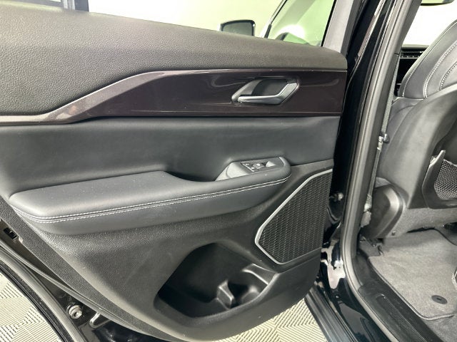 2022 Jeep Grand Cherokee Altitude