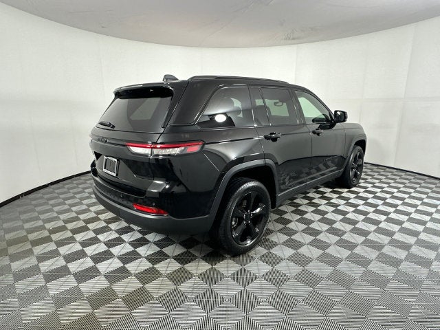2022 Jeep Grand Cherokee Altitude