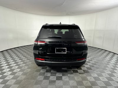 2022 Jeep Grand Cherokee Altitude