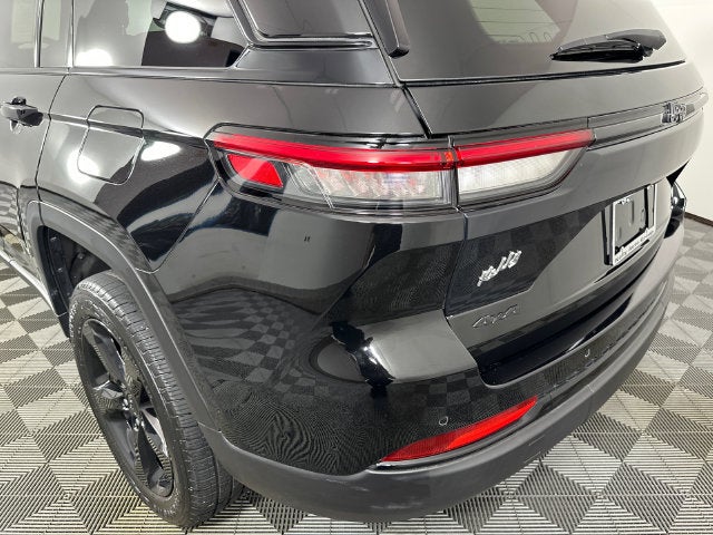 2022 Jeep Grand Cherokee Altitude