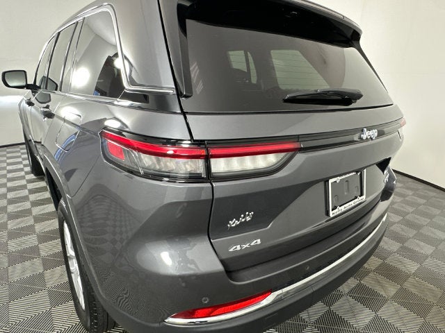 2023 Jeep Grand Cherokee Laredo X