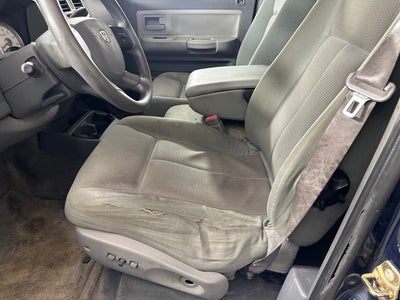 2005 Dodge Dakota SLT