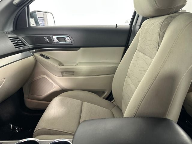 2015 Ford Explorer Base