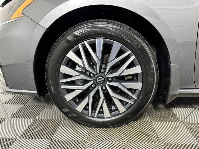 2024 Nissan Altima 2.5 SV Premium Package