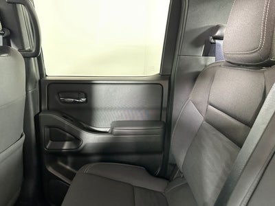 2023 Nissan Frontier SV Midnight Edition & Technology Package