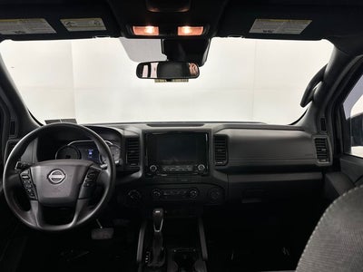 2023 Nissan Frontier SV Midnight Edition & Technology Package