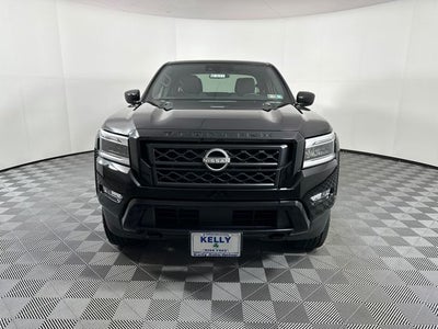 2023 Nissan Frontier SV Midnight Edition & Technology Package