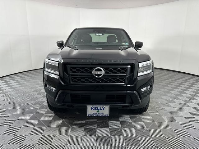 2023 Nissan Frontier SV Midnight Edition & Technology Package