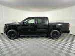 2023 Nissan Frontier SV Midnight Edition & Technology Package