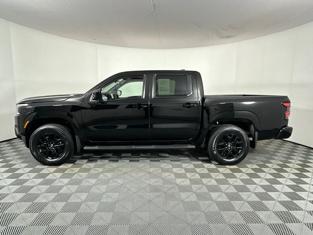 2023 Nissan Frontier SV Midnight Edition & Technology Package