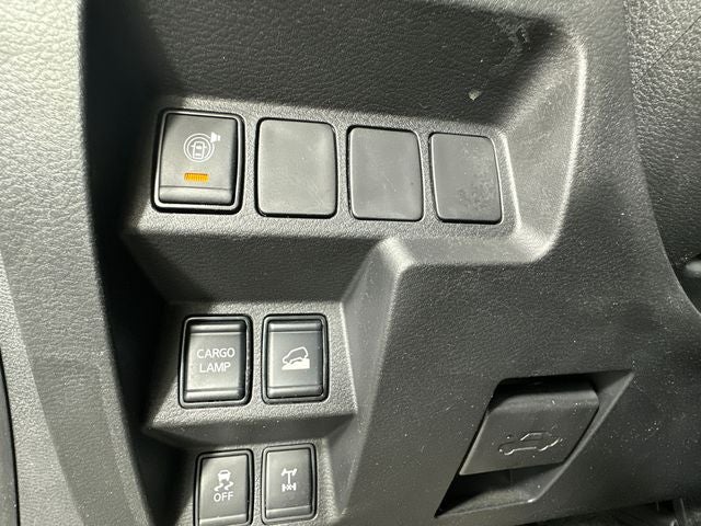 2023 Nissan Frontier PRO-4X Technology Package