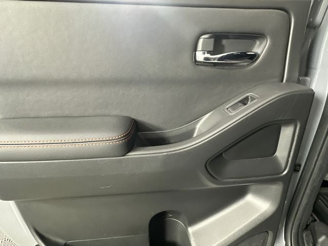 2023 Nissan Frontier PRO-4X Technology Package