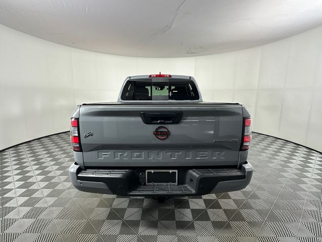2023 Nissan Frontier PRO-4X Technology Package