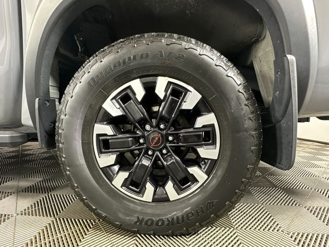 2023 Nissan Frontier PRO-4X Technology Package