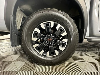 2023 Nissan Frontier PRO-4X Technology Package