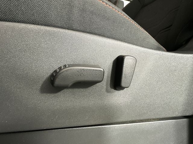 2023 Nissan Frontier PRO-4X Technology Package
