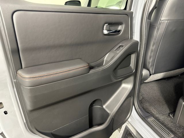 2023 Nissan Frontier PRO-4X Convenience, Premium & Technology Package