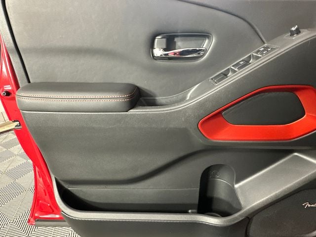 2023 Nissan Frontier PRO-4X Convenience, Premium & Technology Package