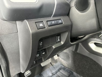 2023 Nissan Frontier SV Convenience, Technology & Tow Package