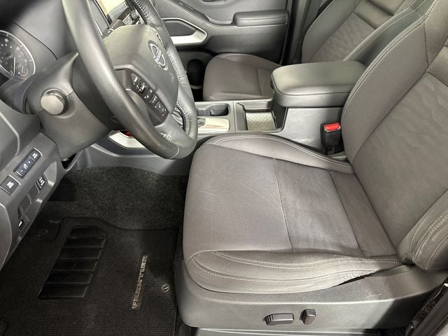 2022 Nissan Frontier SV Convenience & Technology Package