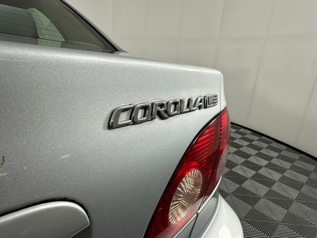 2005 Toyota Corolla Base