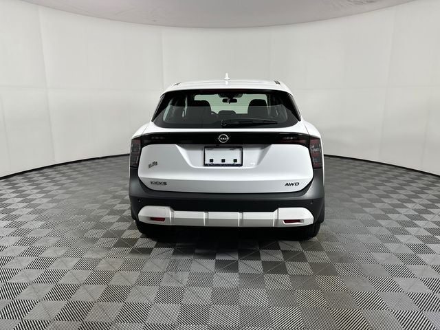 2025 Nissan Kicks S