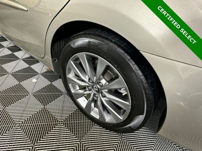 2016 Toyota Camry XLE