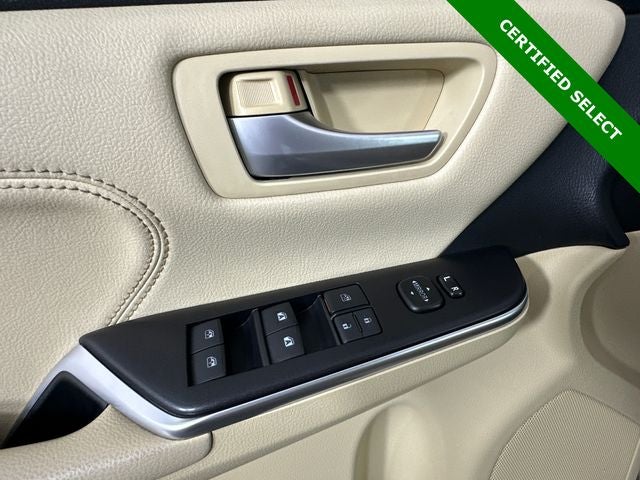 2016 Toyota Camry XLE