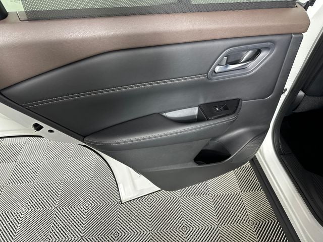 2023 Nissan Rogue SV Premium Package