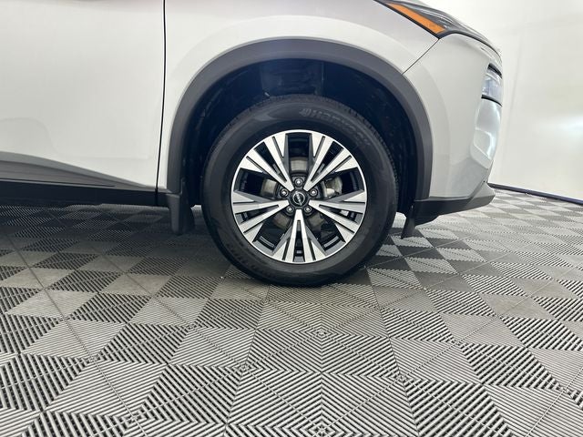 2023 Nissan Rogue SV Premium Package