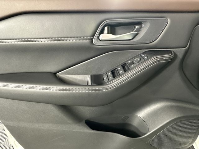 2023 Nissan Rogue SV Premium Package