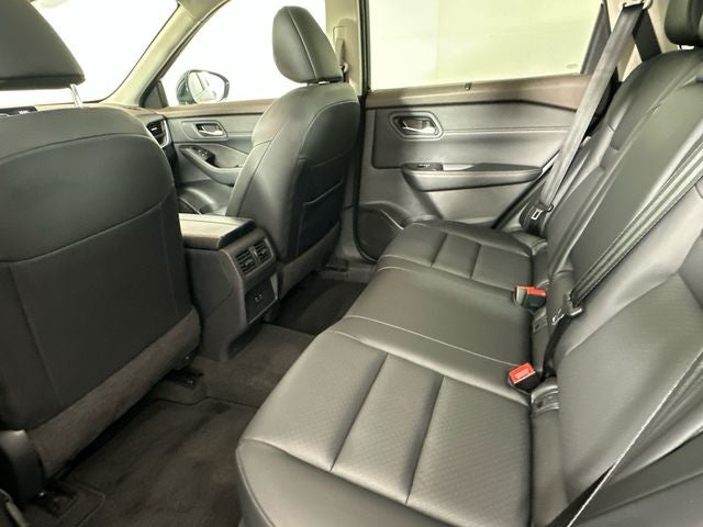 2023 Nissan Rogue SV Premium Package