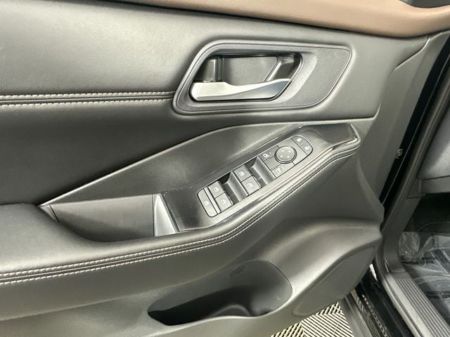 2023 Nissan Rogue SV Premium Package