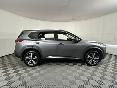 2023 Nissan Rogue SL Premium Package
