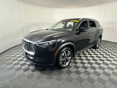2023 INFINITI QX60 LUXE