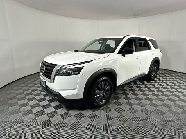 2024 Nissan Pathfinder S