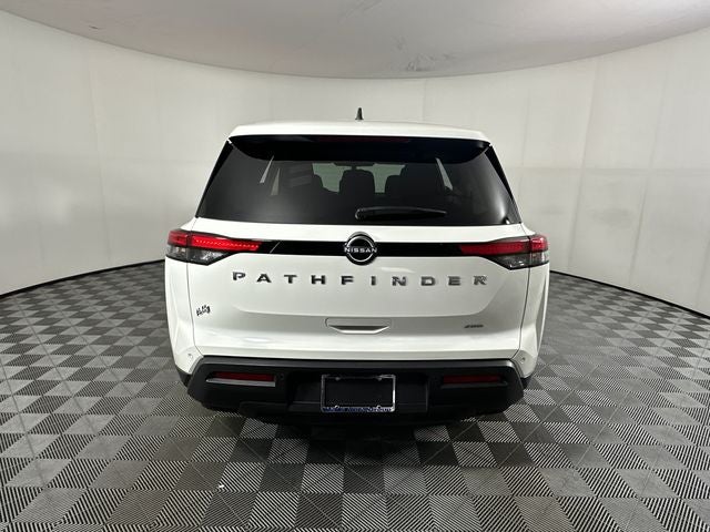 2024 Nissan Pathfinder S