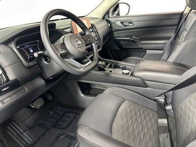 2024 Nissan Pathfinder S