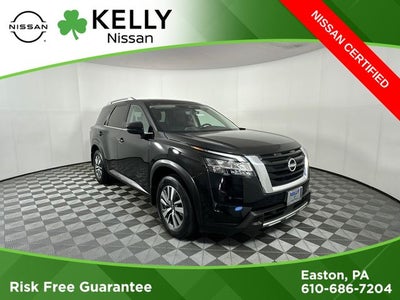 2024 Nissan Pathfinder SL