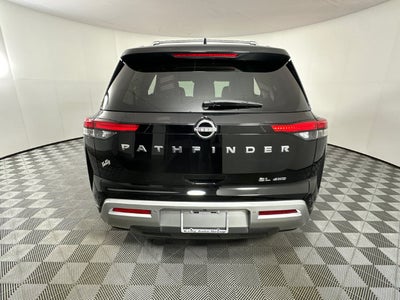2024 Nissan Pathfinder SL