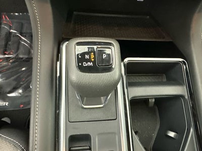 2024 Nissan Pathfinder SL Premium Package