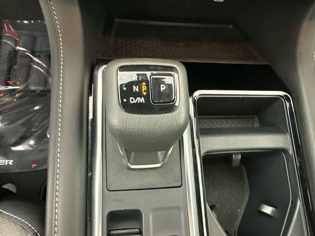 2024 Nissan Pathfinder SL Premium Package