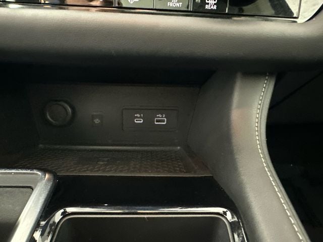 2024 Nissan Pathfinder SL Premium Package