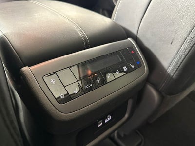 2024 Nissan Pathfinder SL Premium Package
